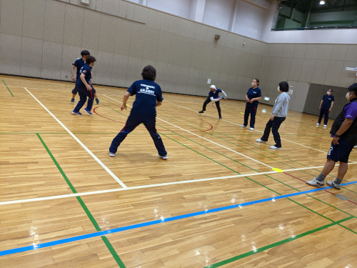 明石市スポーツ推進委員向けフライングディスク研修の様子