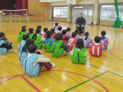 姫路市立山田小学校　ユニバーサルスポーツ体験教室の様子