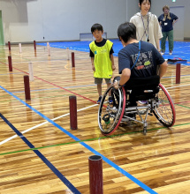 ボッチャと車椅子スラローの写真
