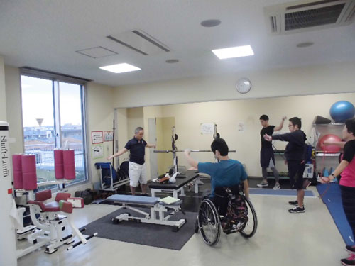 兵庫県障害者スポーツ推進プロジェクト障害者アスリートマルチサポート事業　パワーリフティング競技練習会