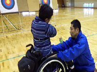 兵庫県障害者スポーツ推進プロジェクト障害者アスリートマルチサポート事業　アーチェリー競技練習会