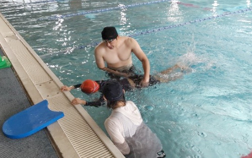 障害者アスリートマルチサポート事業　水泳競技練習会