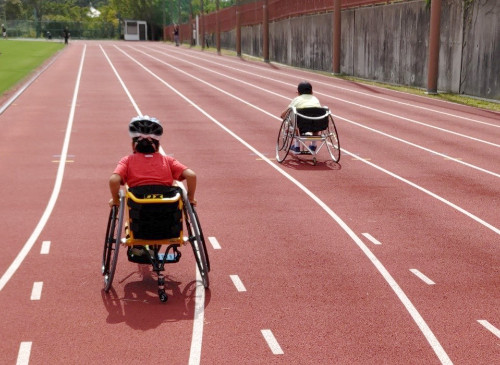 障害者アスリートマルチサポート事業　陸上競技練習会