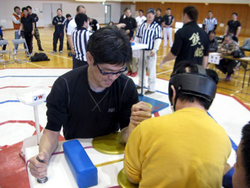 第14回ジャパンオープン車椅子アームレスリング選手権大会　第12回西日本オープンアームレスリング選手権大会